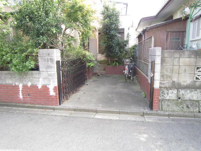 Local land photo. Local (10 May 2013) Shooting