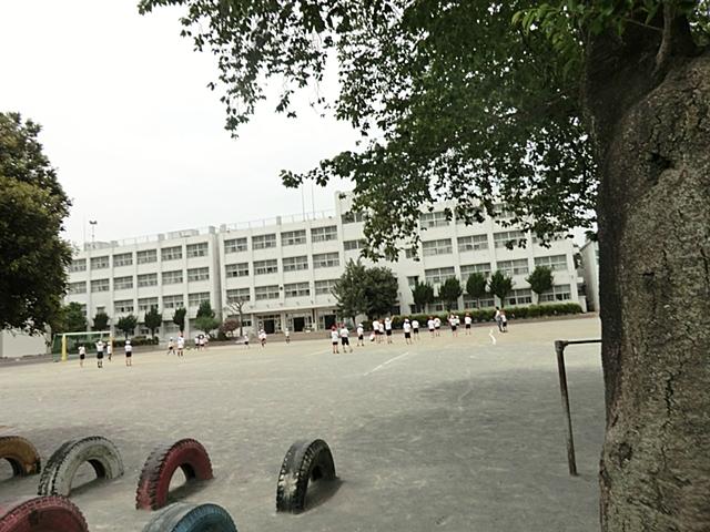 Primary school. 995m until Yamato Municipal Greenfields Primary School