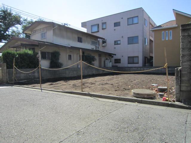 Local land photo. Local (10 May 2013) Shooting