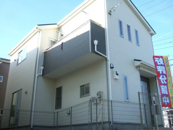 Local appearance photo. Local (12 May 2013) Shooting. Building 2.