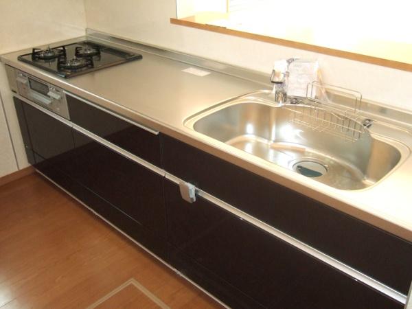 Kitchen. Indoor (12 May 2013) Shooting. Building 3.