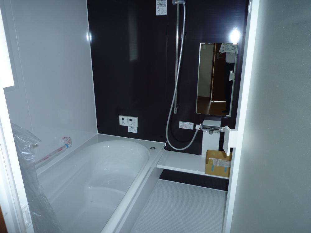 Same specifications photo (bathroom)