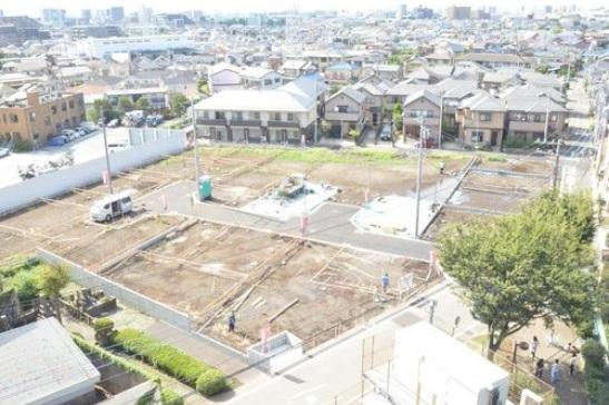 Local appearance photo. Local (10 May 2013) Shooting