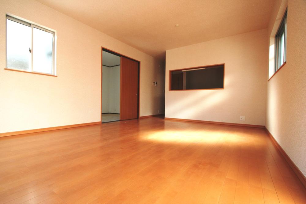 Living. Local (12 May 2013) Shooting