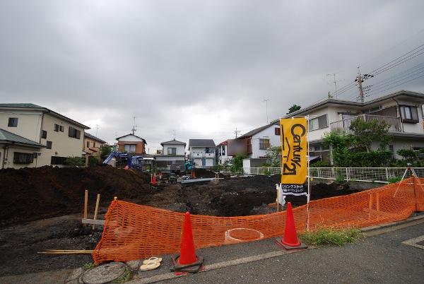 Local appearance photo. Local (10 May 2013) Shooting