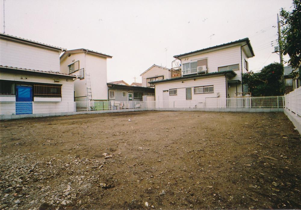 Compartment figure. Land price 25,800,000 yen, Taken from the land area 245.35 sq m current situation vacant lot east