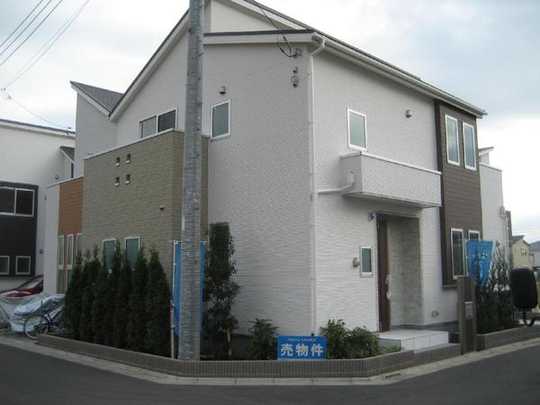 Local appearance photo. Local: I building completed. Please feel free to visit. (2013 November 14 shooting)