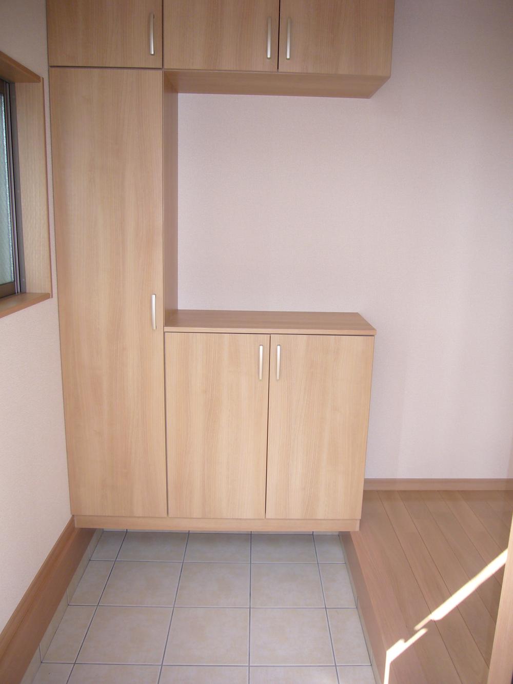 Entrance. Local (September 2013) Shooting