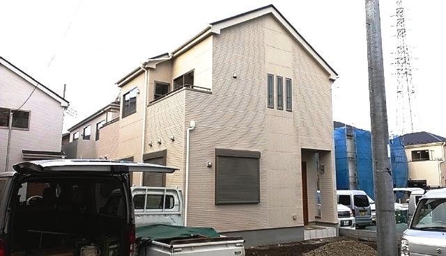 Local appearance photo. Local (12 May 2013) Shooting