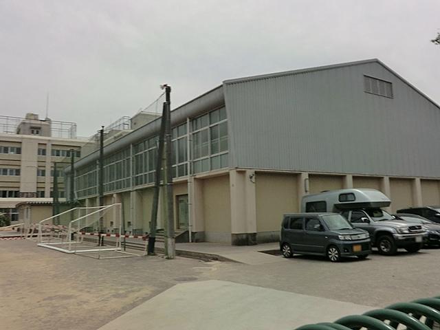 Junior high school. 1600m until the Yamato Municipal Minamirinkan junior high school