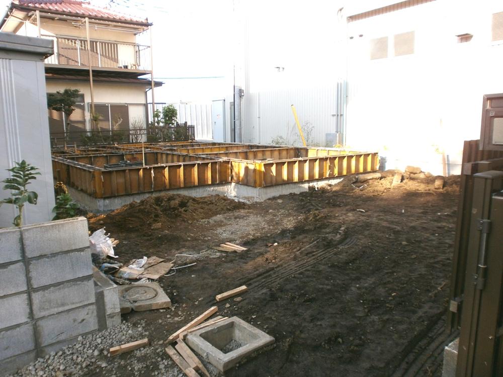 Local appearance photo. Local (11 May 2013) Shooting