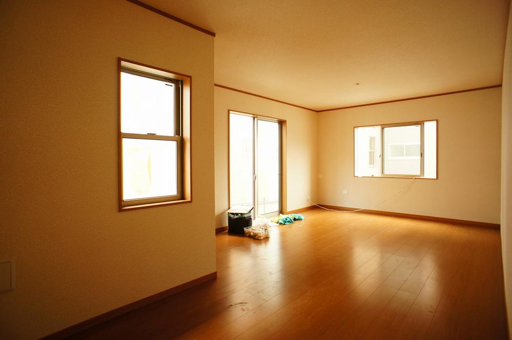 Living. Indoor (10 May 2013) Shooting, Easy-to-use is a good living.