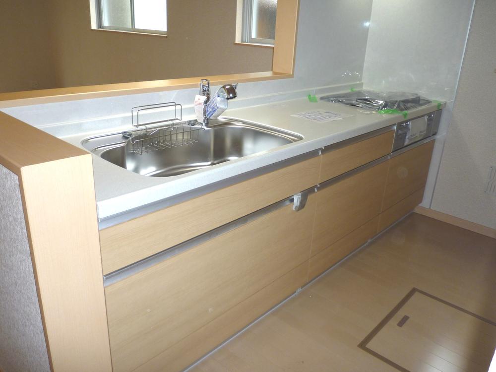 Kitchen. Indoor (11 May 2013) Shooting