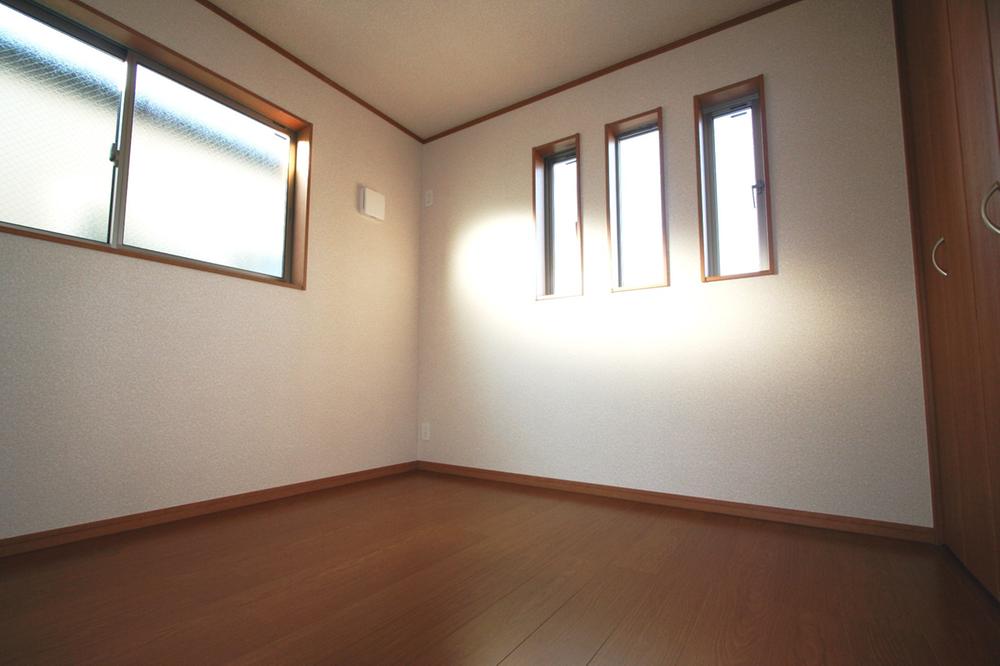 Non-living room. Local (12 May 2013) Shooting