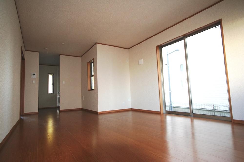 Living. Local (12 May 2013) Shooting