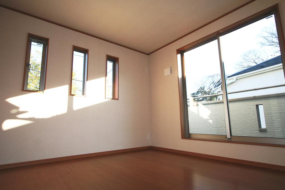 Non-living room. Local (12 May 2013) Shooting