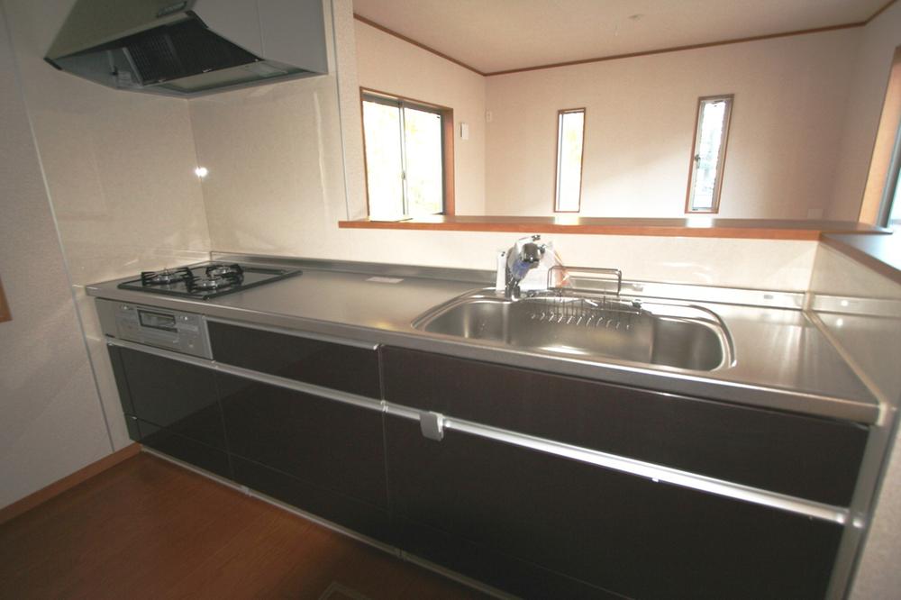 Kitchen. Local (12 May 2013) Shooting