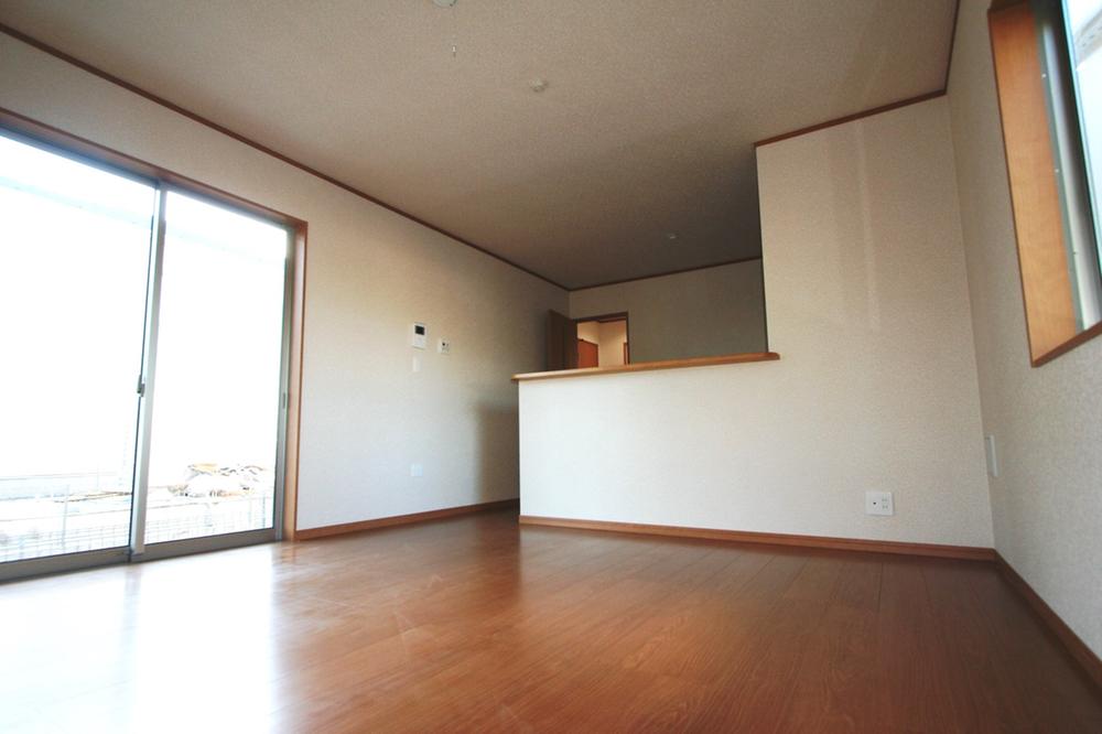 Living. Local (12 May 2013) Shooting