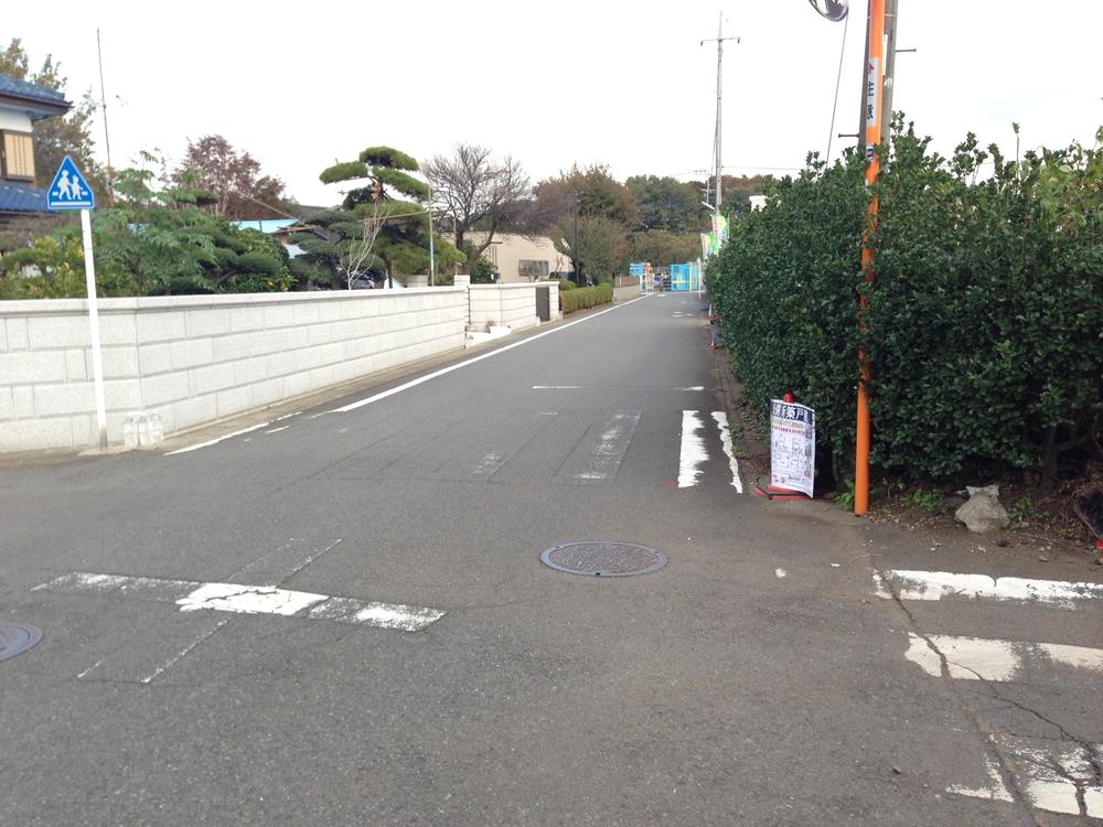 Local photos, including front road. The last example of construction
