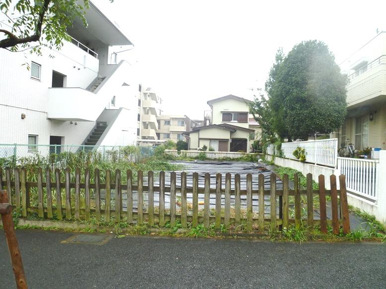 Local land photo. Local (10 May 2013) Shooting