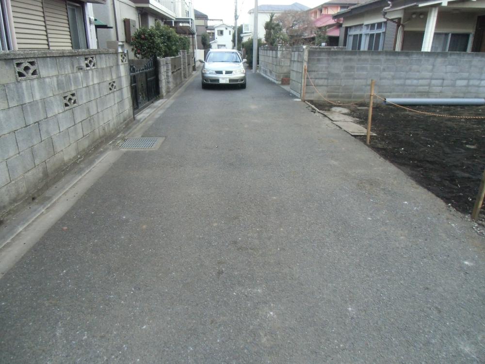 Local photos, including front road. Local (January 2014) Shooting