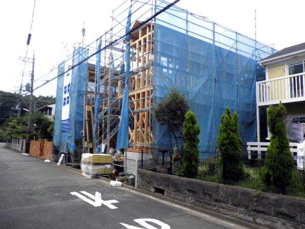 Local photos, including front road. Local (August 2013) Shooting