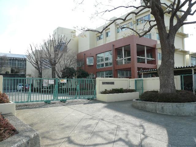 Junior high school. Shimofukuda 367m until junior high school