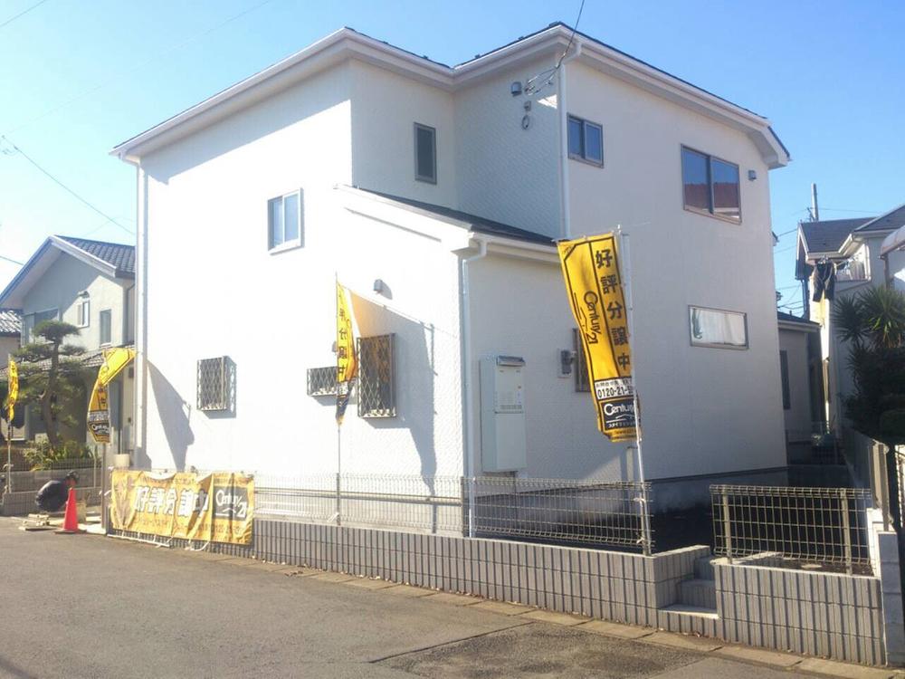 Local photos, including front road. Local (12 May 2013) Shooting ※ 1 Building