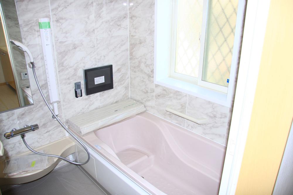 Bathroom. 4 Building Indoor (September 2013) Shooting