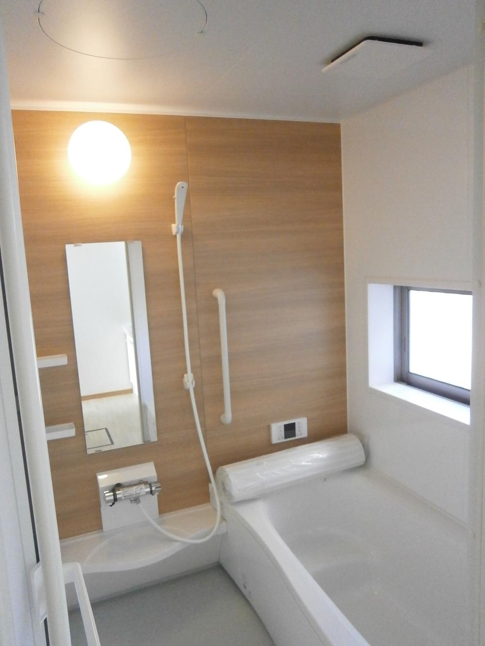 Bathroom. Local (12 May 2013) Shooting