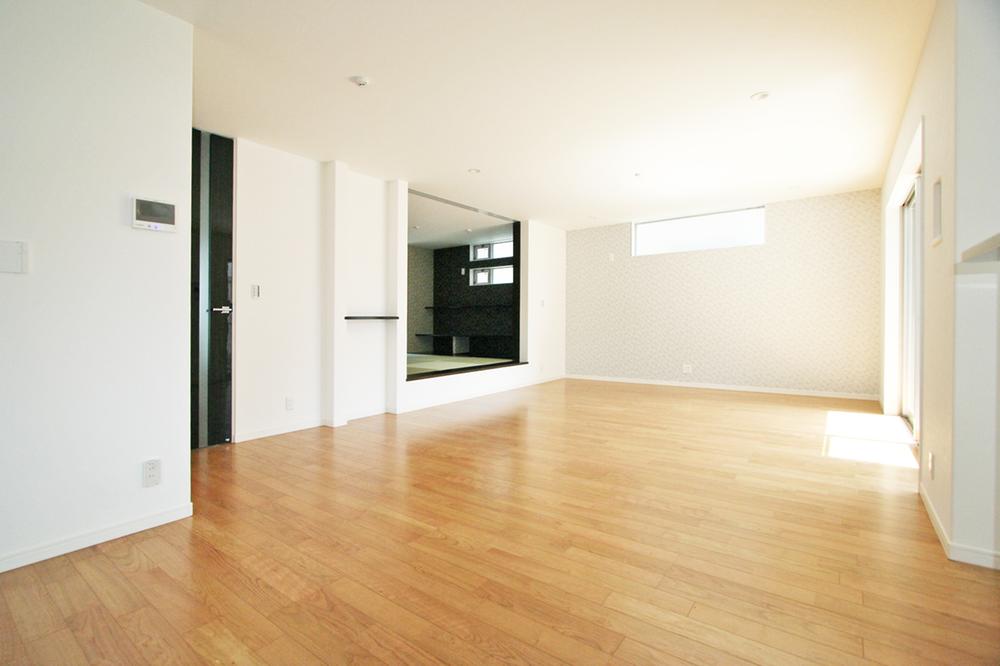 Same specifications photos (living). Same specifications