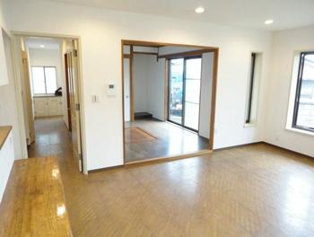 Living. Overlooking the Japanese-style than living