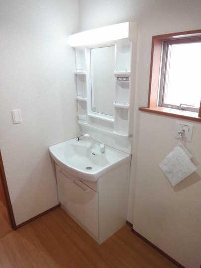 Wash basin, toilet. bathroom