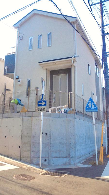 Local appearance photo. Building 2 appearance