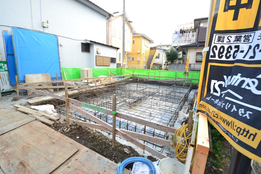 Local appearance photo. Local (10 May 2013) Shooting