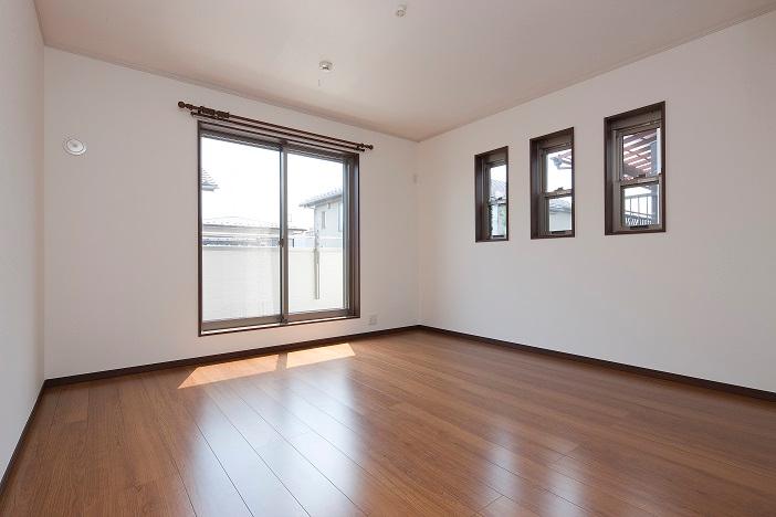 Same specifications photos (Other introspection). ( Building) same specification