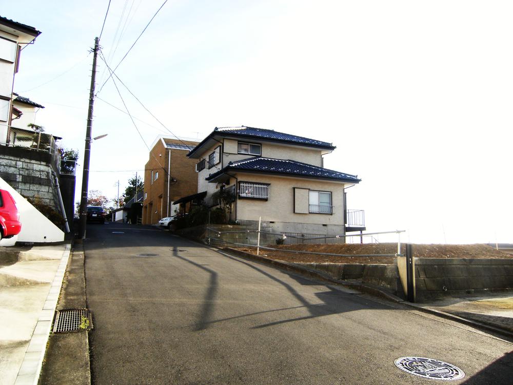 Local photos, including front road. Site (site (December 2013) Shooting