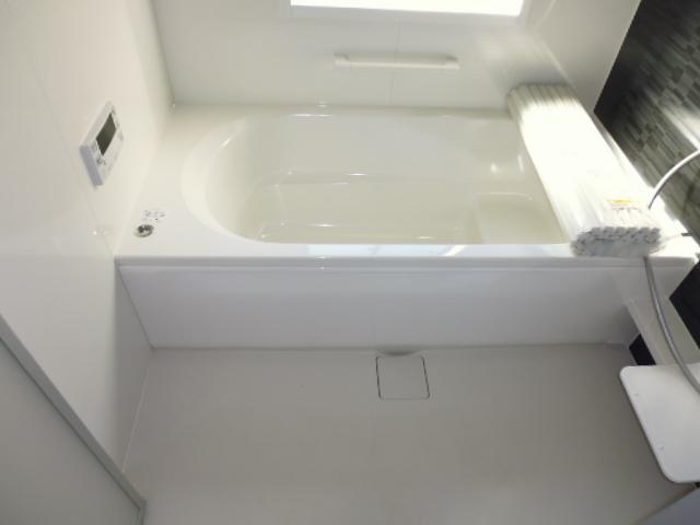 Bathroom. Indoor (November 30, 2013) Shooting