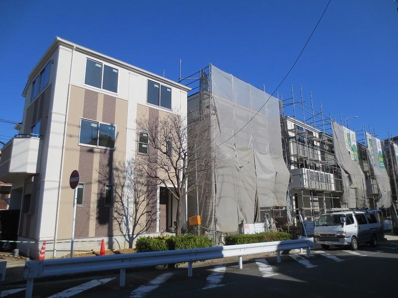 Local appearance photo. Local (12 May 2013) Shooting