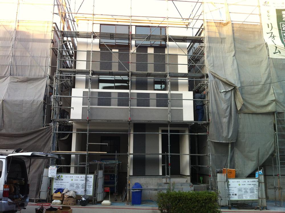 Local appearance photo. Local (12 May 2013) Shooting