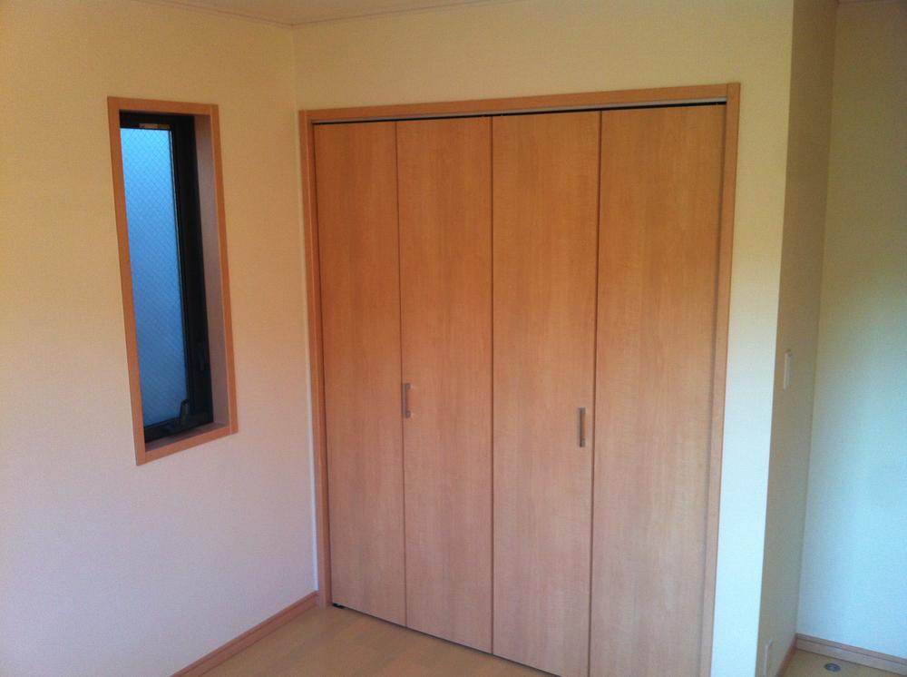 Non-living room. Indoor (12 May 2013) Shooting