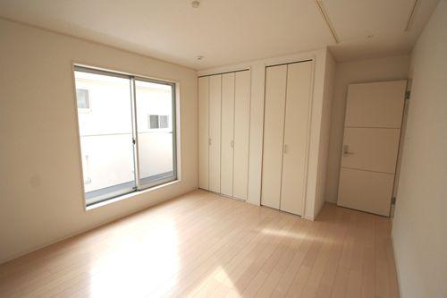 Same specifications photos (Other introspection). Same specifications