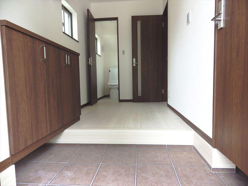 Same specifications photos (Other introspection). Same specifications