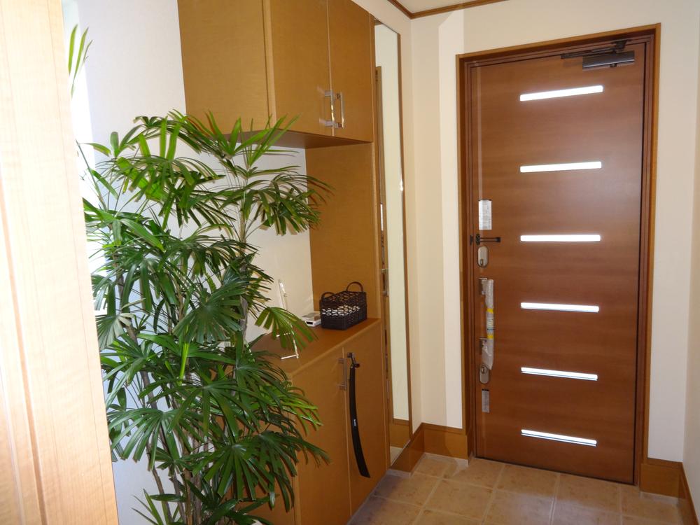 Entrance. (Building 2) same specification