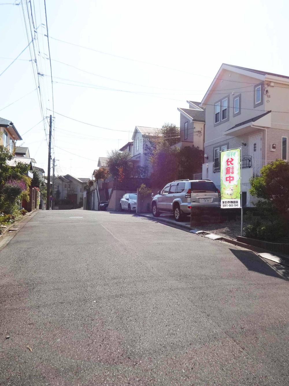 Local photos, including front road. Local (11 May 2013) Shooting