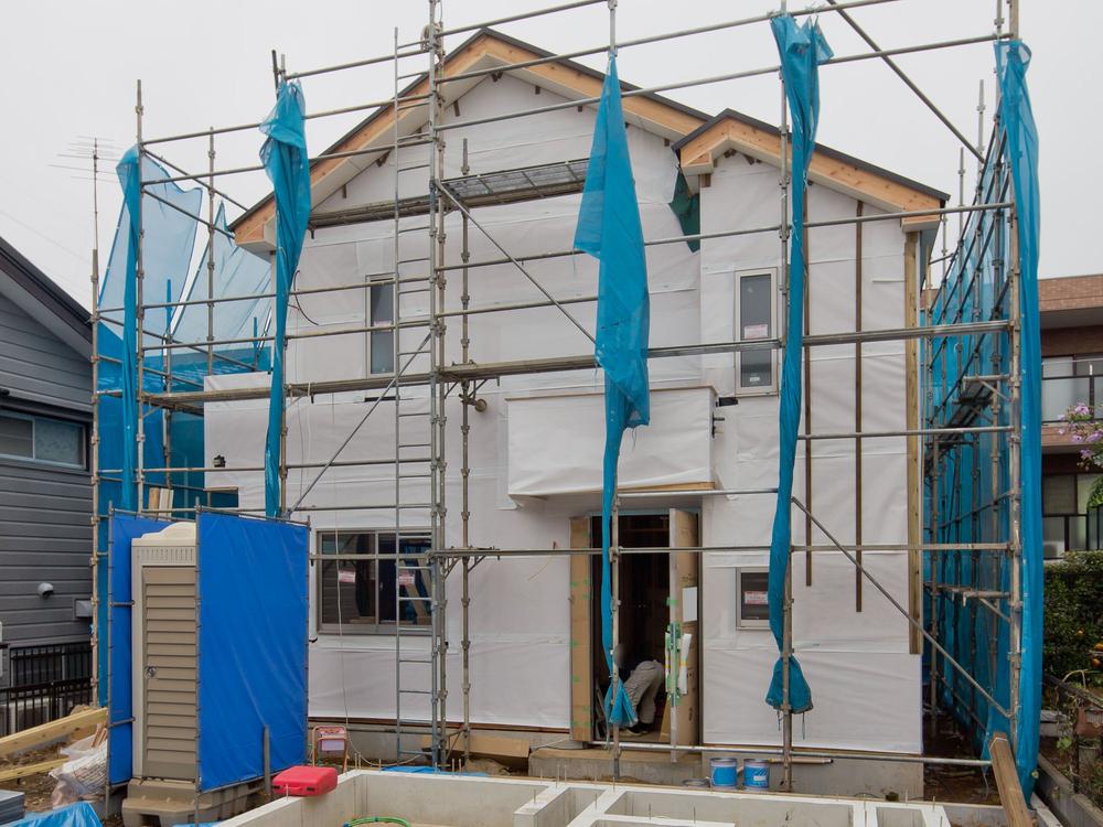 Local appearance photo. Local (12 May 2013) Shooting