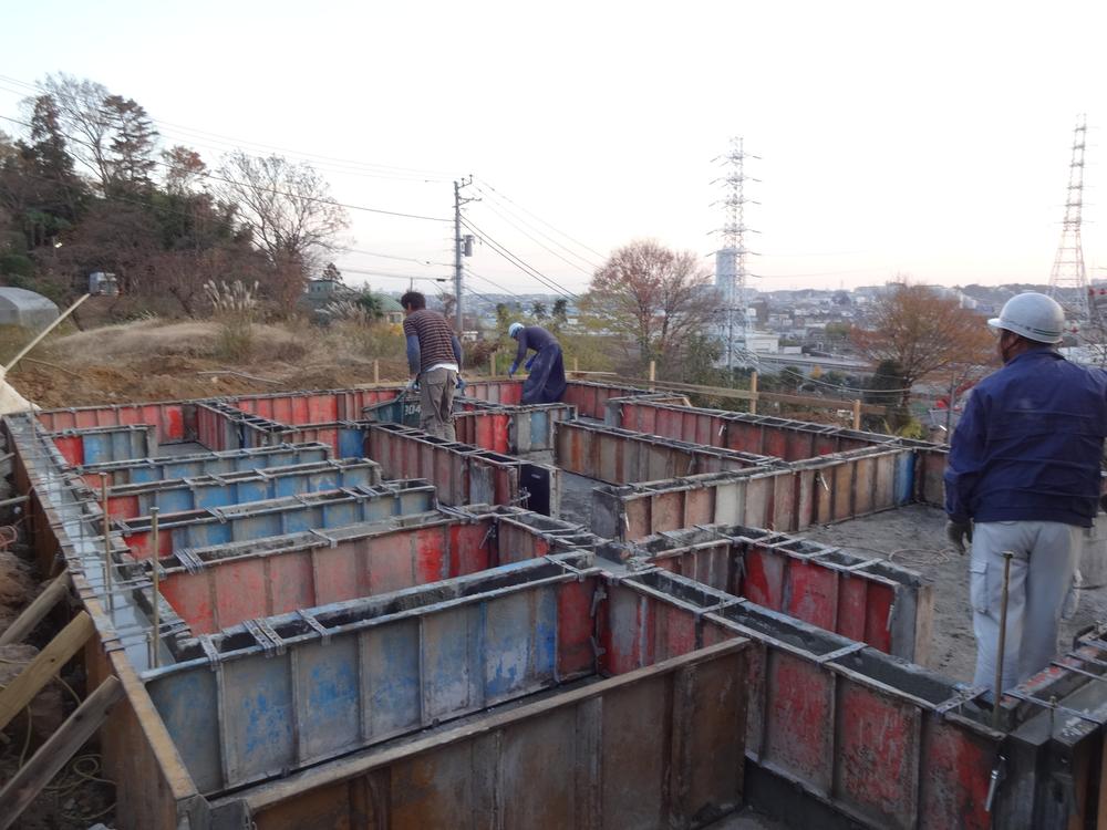 Local appearance photo. Local (12 May 2013) Shooting