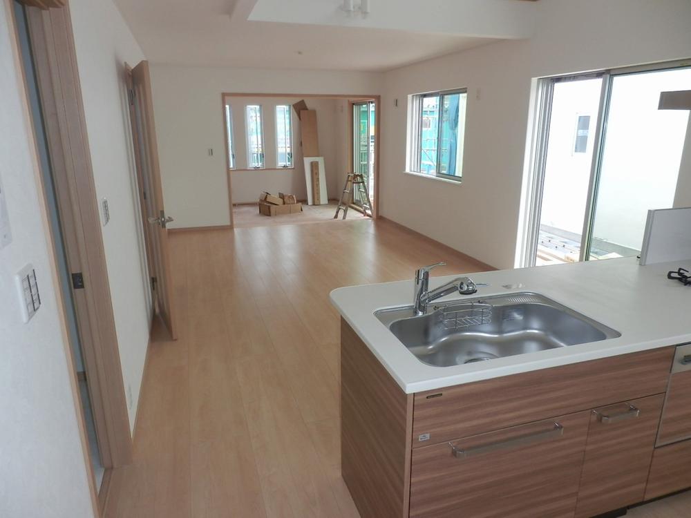 Living. 2013 / 10 / 19 shooting Living photo Living is widely, It is very bright! !