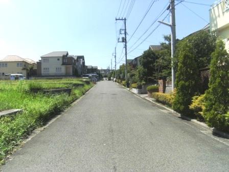 Local photos, including front road. Local (August 2013) Shooting