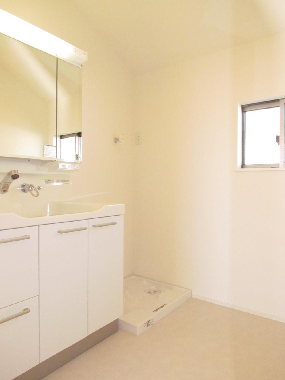 Wash basin, toilet. Example of construction